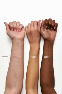 Nude Look Highlighting Glow Pencil Nude Radiance - Kalem Aydınlatıcı - 8691190967161