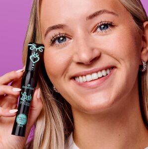ESSENCE LASH PRINCESSEFFECT MASKARAx300
